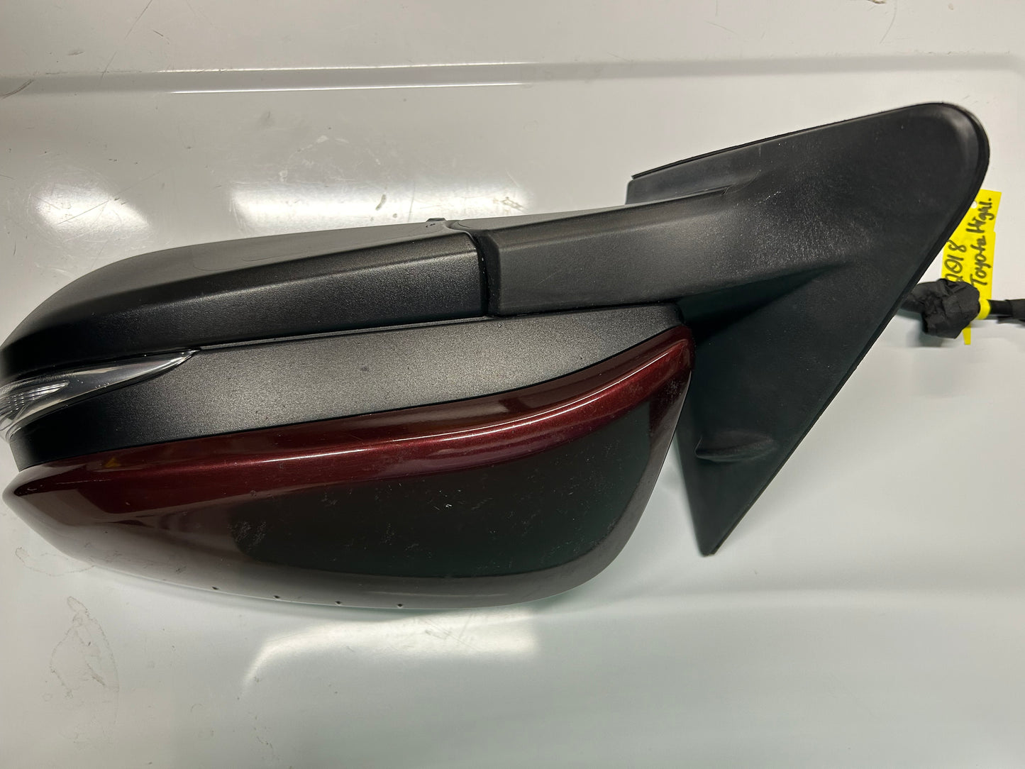 Side Mirror 2018 TOYOTA HIGHLANDER OEM Power Heated, Turn Signal, Driver Side